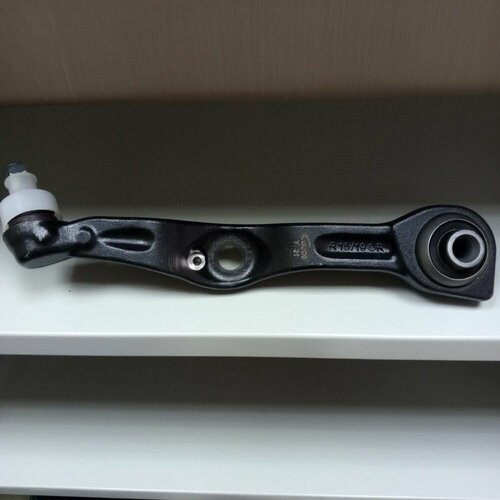 Рычаг передний нижний правый W221 (ABC) VAICO V30-2083