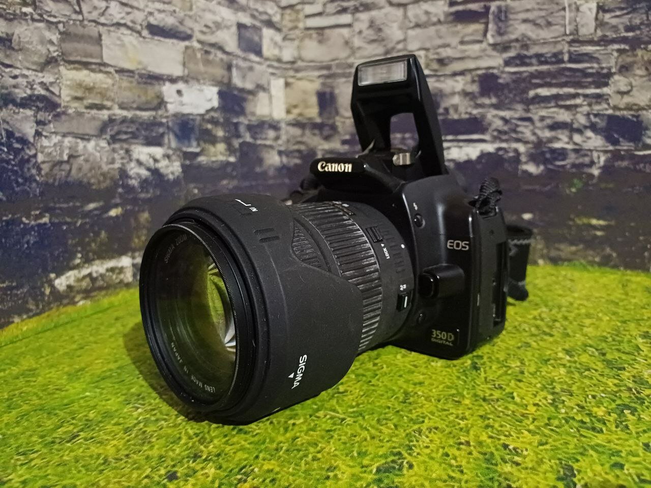 Фотоаппарат Canon 350D Sigma DC 18-200mm