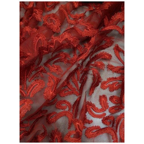 Ткань Сетка красного цвета с пушистой вышивкой лепестками Италия ткань сетка с цветочной вышивкой италия