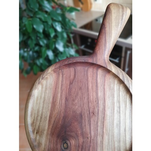 Разделочная доска из американского ореха