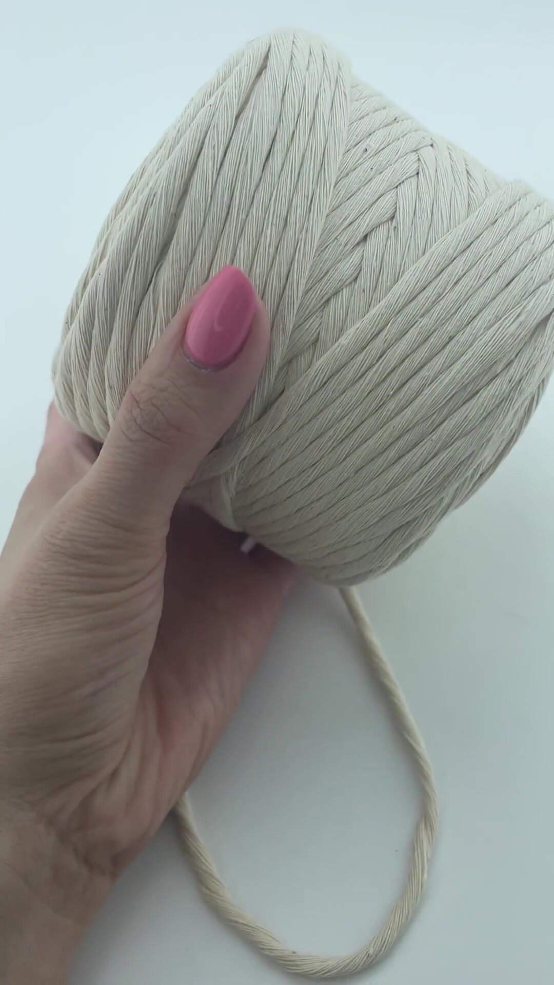 Шнур для макраме и рукоделия Dolly Hobby 100% хлопок 100м/ 4мм/ молочный — фото 1