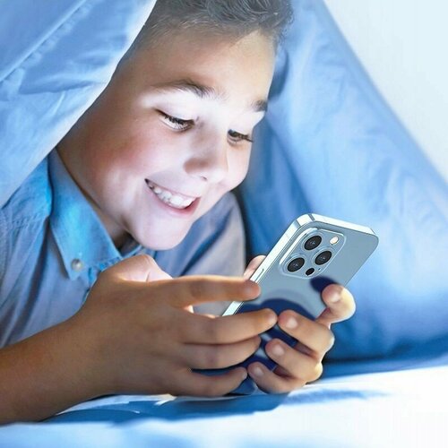 Защитное стекло на дисплей iPhone 14 Pro Max (6.7"), Recci Anti Blue Ray Tempered Glass 9H, с усиленной рамкой, 0.3 мм голубой, черный
