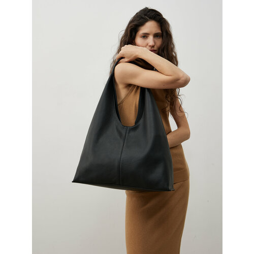 Сумка тоут Afina фактура гладкая черный 20290₽