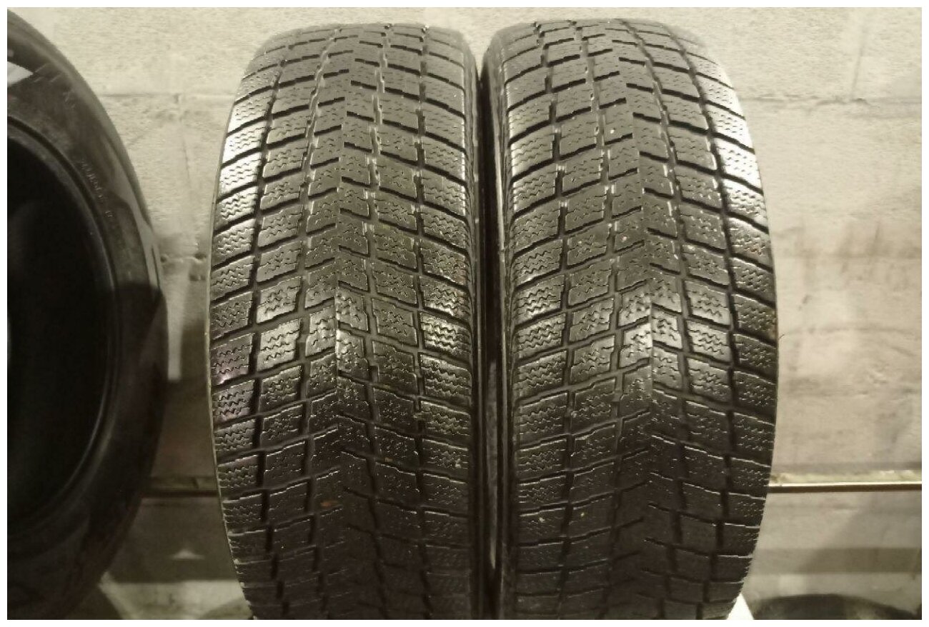 Roadstone WinGuard SUV 235/65 R17 БУ Шины Зимние