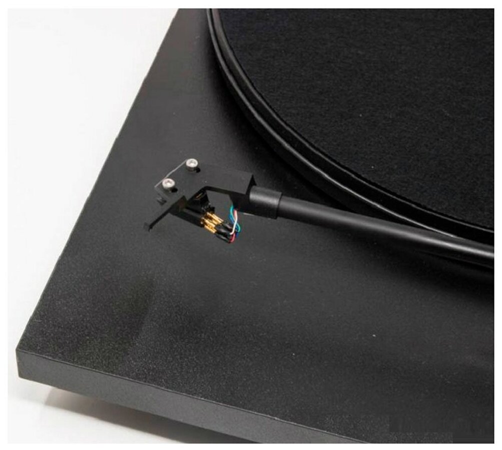 Виниловый проигрыватель Pro-Ject Primary E