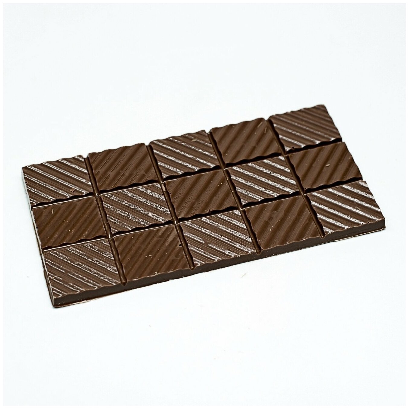 Подарочная шоколадная плитка Frade/Фраде - Плитка Волны (вес-110г) (темный)