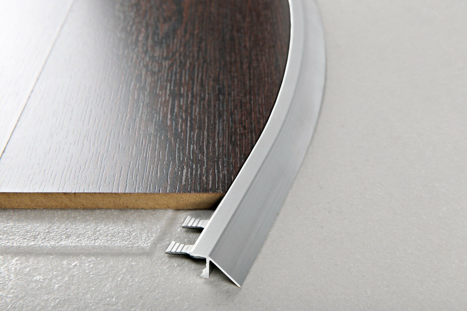 фото PROSLIDER CURVE- Анодированный алюминиевый гибкий профиль размер 10 мм длина 2.7 метра. PDAACV 10