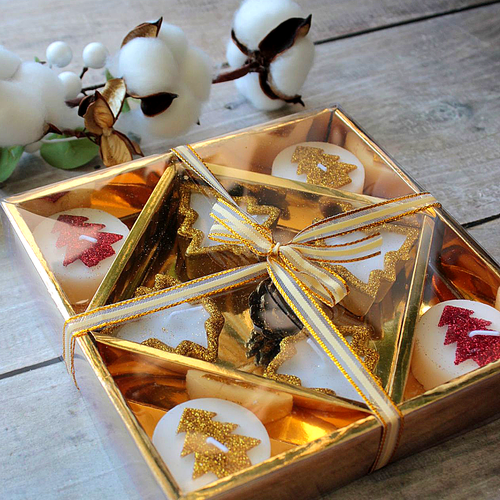 Свечи новогодние- набор в подарочной упаковке 