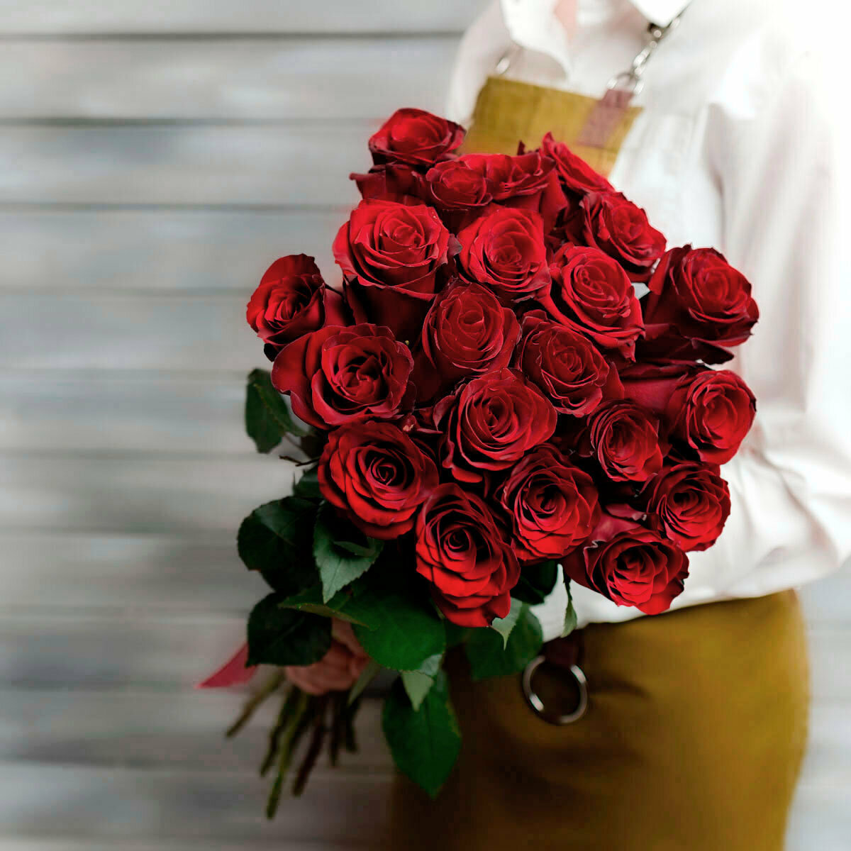 Монобукет "Букет Маркет" 21 роза Эквадор высота 60см красный цвет