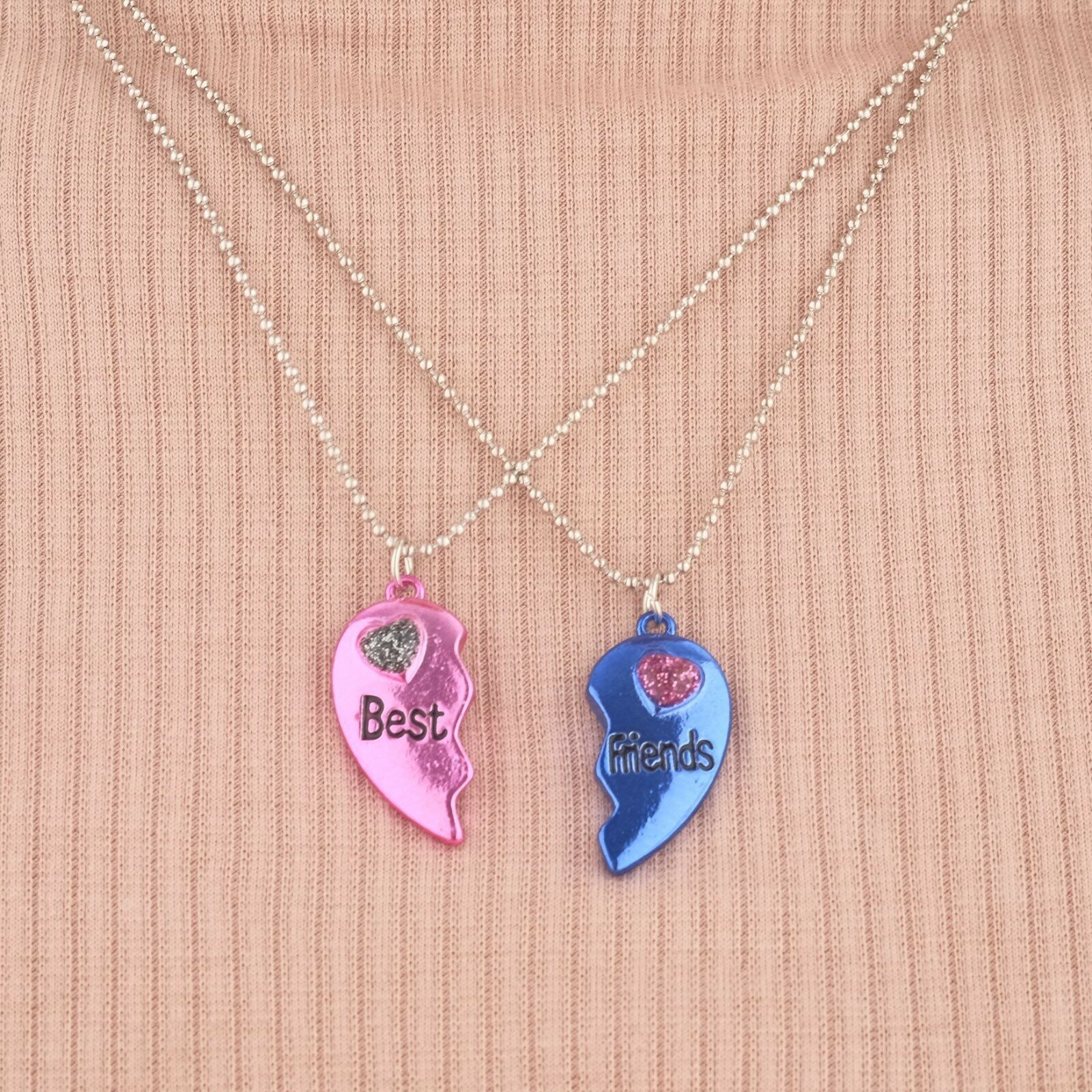 Кулоны Неразлучники яркие сердечки, цвет розово-синий в серебре, 45 см - фотография № 11