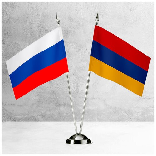 Настольные флаги России и Армении на пластиковой подставке под серебро настольные флаги россии и германии на пластиковой подставке под серебро