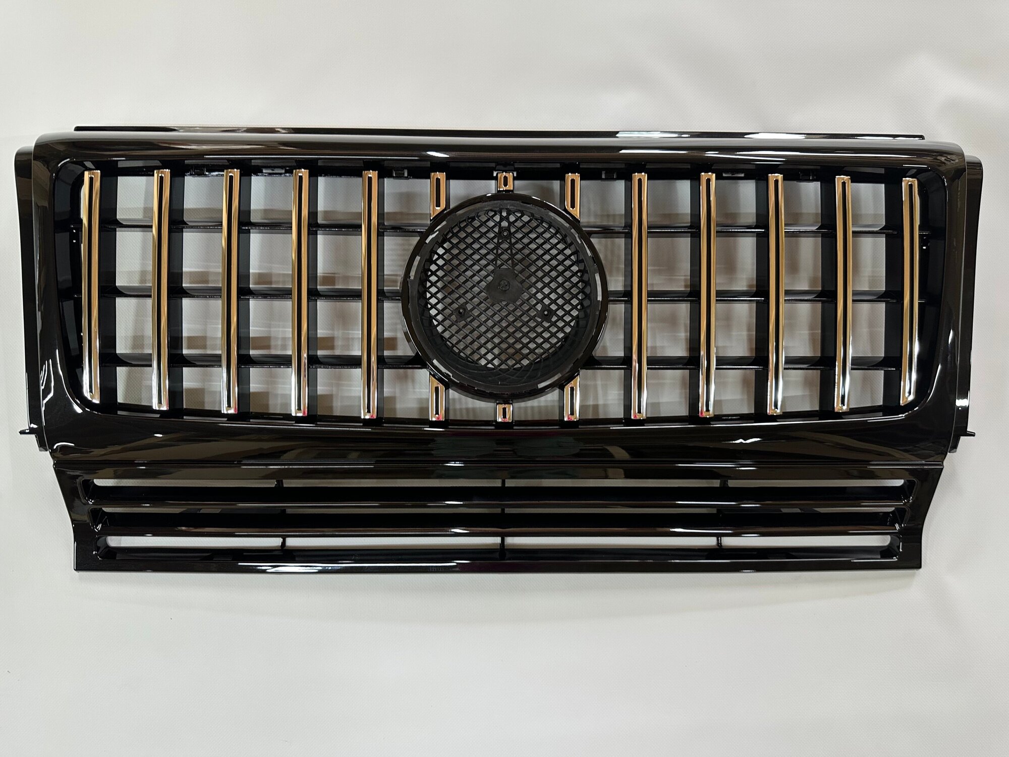 Решетка радиатора GT Mercedes Benz G W463 AMG 6.3 черная