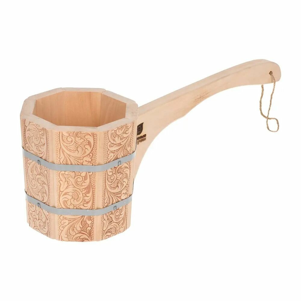 Ковш - черпак Банные Штучки бондарный 15 л с длинной ручкой с орнаментом Цветы липа