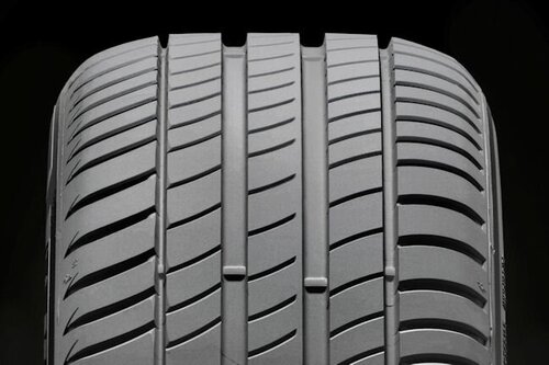 Сравнение с конкурентами (Continental, Bridgestone)