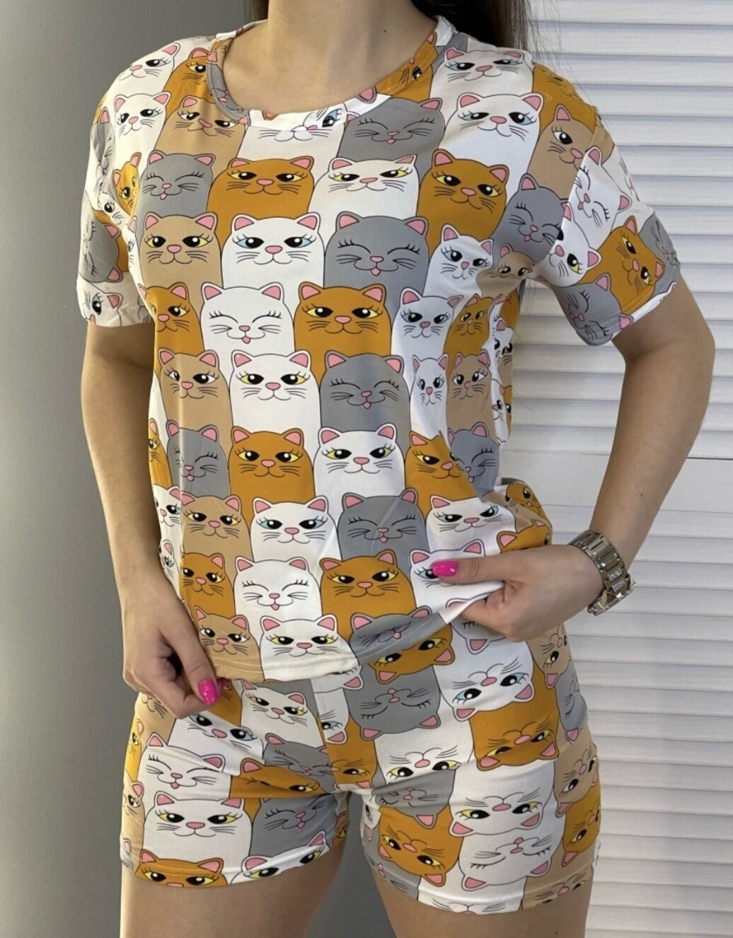 Пижама женская с шортами домашний костюм кошки - фотография № 2