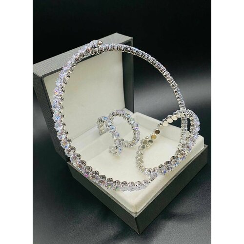 фото Комплект бижутерии: серьги, колье, браслет, кристалл, серебряный, бесцветный нет бренда
