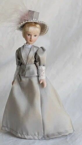 Кукла коллекционная сесили Оскар Уайльд "Как важно быть серьезным")