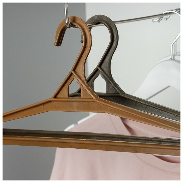 Вешалка-плечики для верхней одежды, размер 56-68, цвет микс - фотография № 5