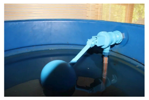 Клапан поплавковый для ёмкости 1 " пластиковый Aquatech - фотография № 5