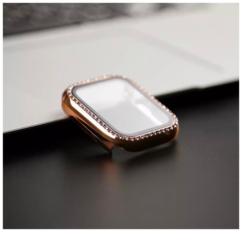 Чехол со стразами + стекло для Apple Watch 44 mm золото