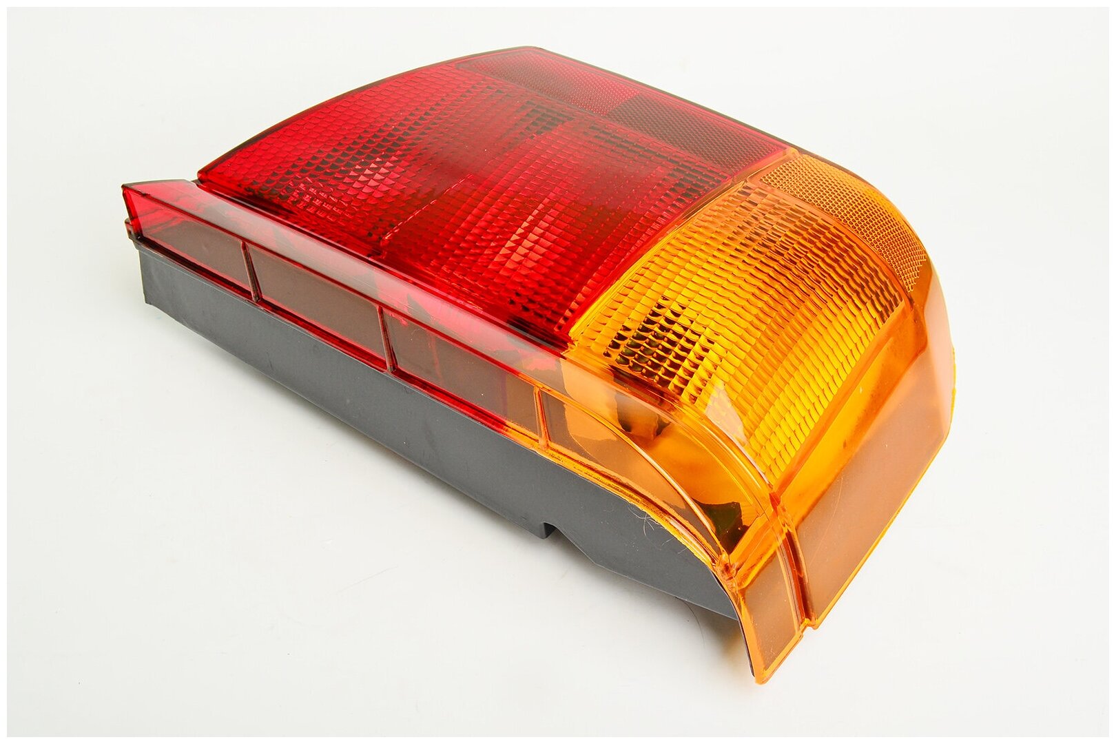 фото Фонарь задний (угол) 2115 правый 2115-3716010 Автодеталь