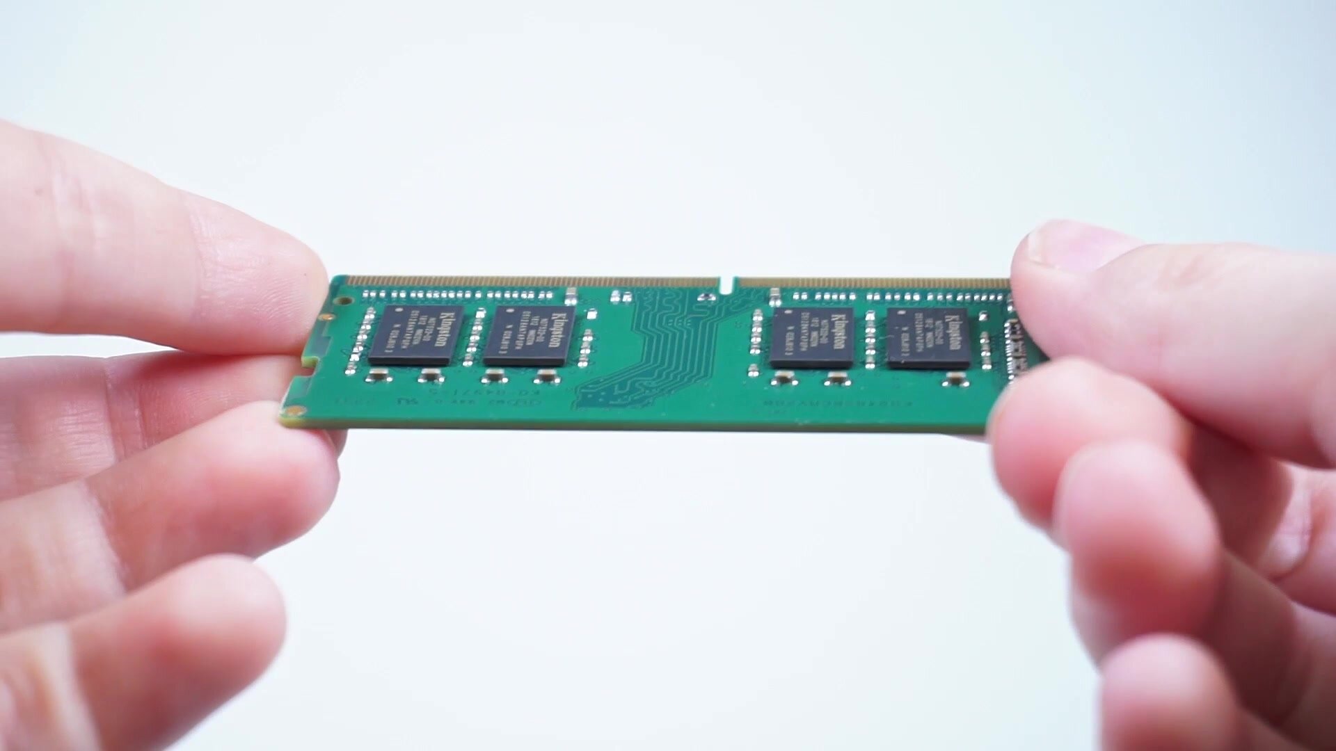 Модуль памяти Kingston SODIMM DDR4, 4ГБ, 2133МГц, PC4-17000, CL15 15-15-15-36 — фото 1