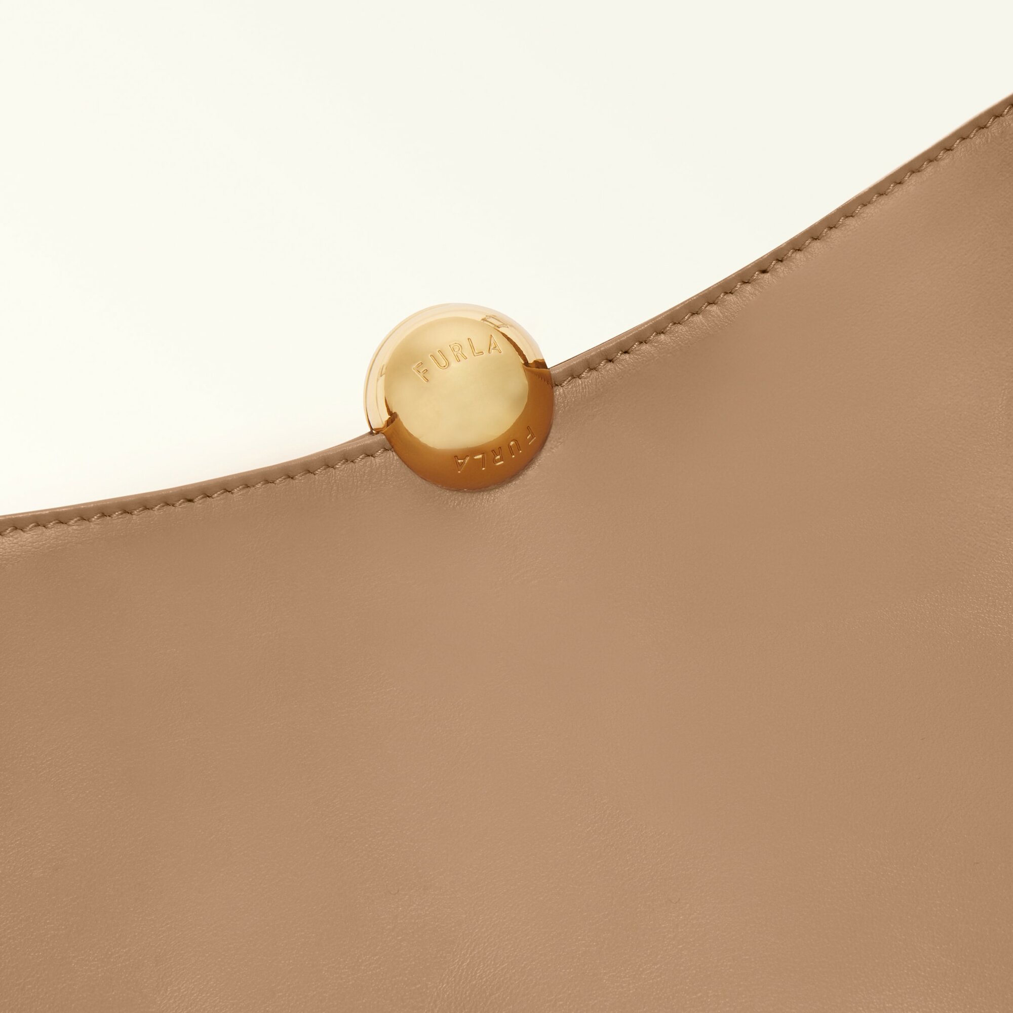 Сумка хобо FURLA FURLA SFERA SOFT M SHOULDER BAG, коричневый — фото 1