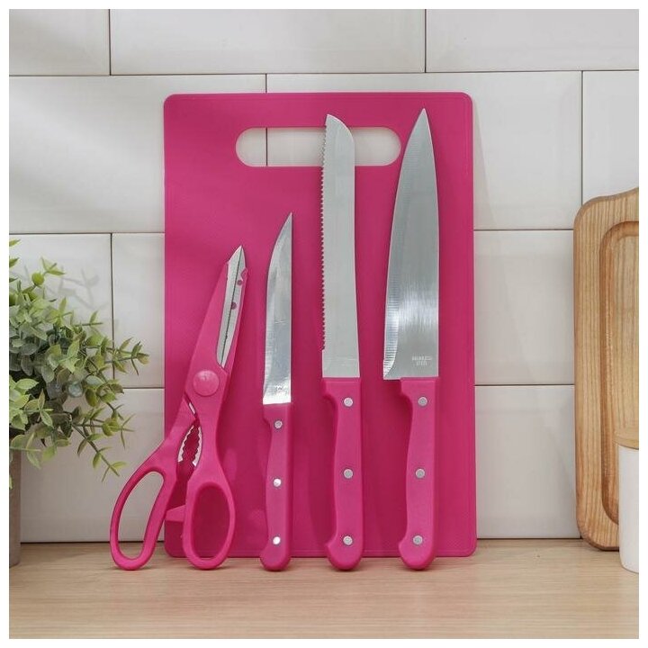 Набор кухонных принадлежностей, 5 предметов: ножи 12 см, 17 см, 17,5 см, доска, цвет микс