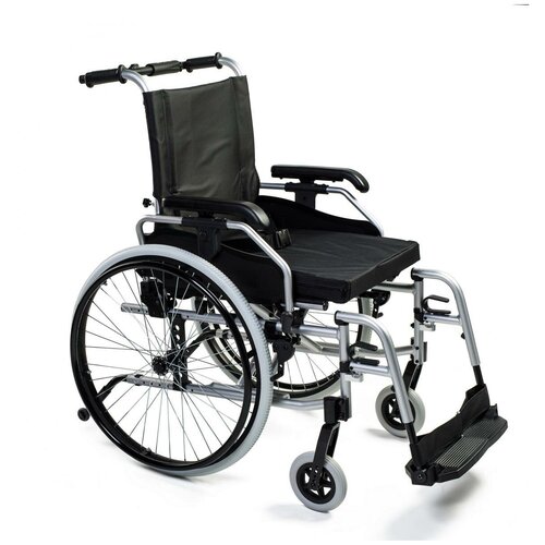 Кресло-коляска инвалидная FS 957LQ PP прогулочная