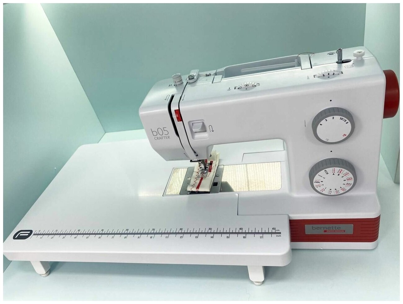 Приставной столик Format для швейной машины Bernina Bernette b05 Academy/Crafter - фотография № 5