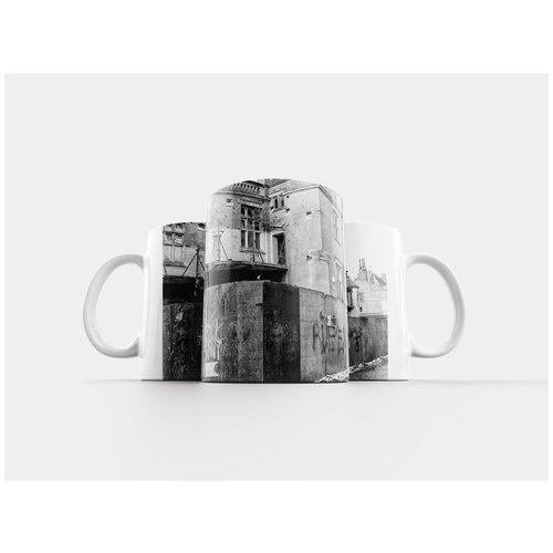 фото Кружка "городской распад, брошенный, заброшенный" 320 мл lotsprints
