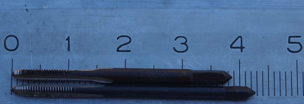 Метчик М 2,2 ручной , к - и из 2 - х шт.