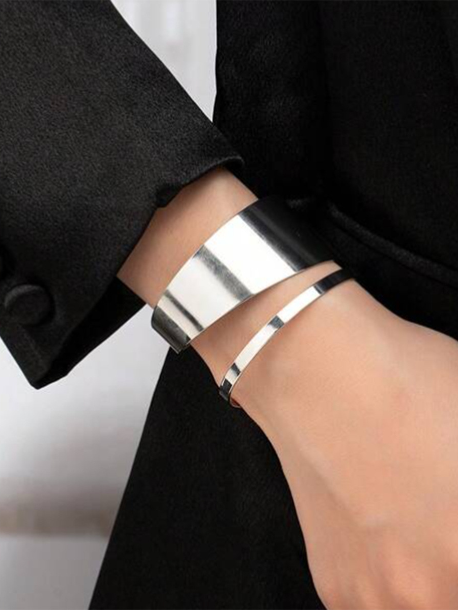 Комплект бижутерии MariArsi: кольцо, браслет, размер кольца: безразмерное, размер браслета 18 см, серебро — фото 1