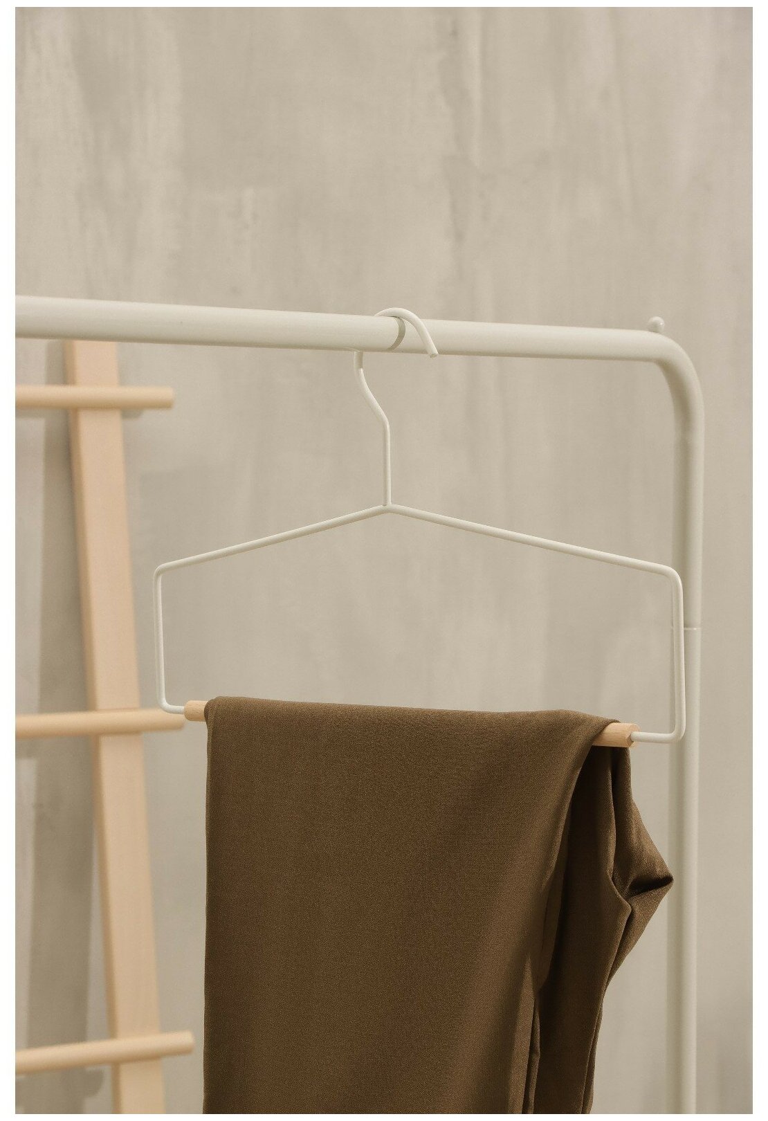 SAVANNA Вешалка для брюк и юбок SAVANNA Wood, 1 перекладина, 37x22x1,5 см, цвет белый