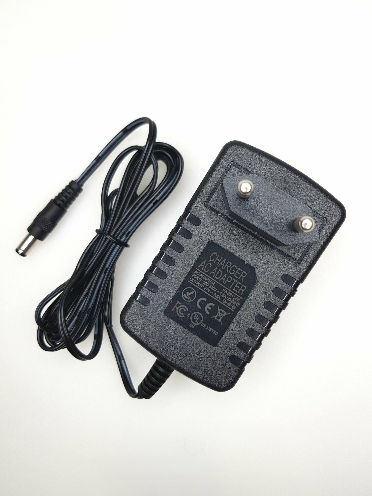 Зарядное устройство адаптер питания для пылесоса Gorenje SVC144FBK, SVC216F 27V 0.5A - фотография № 1
