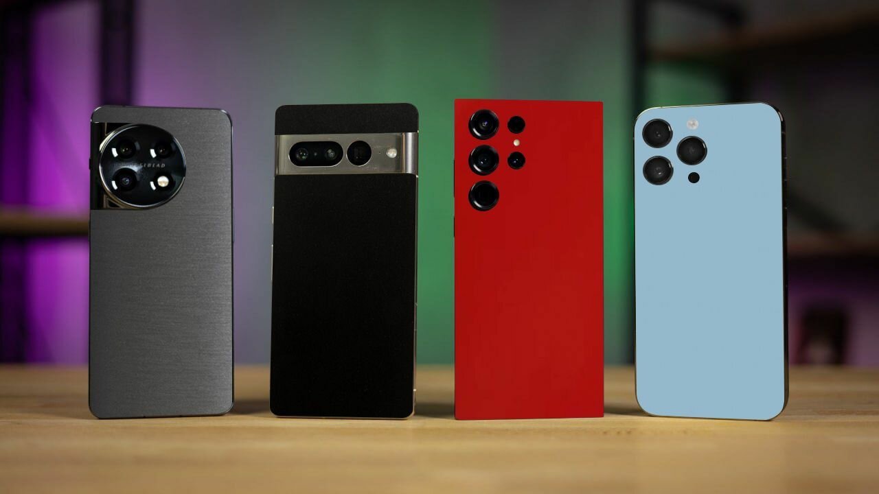 Защитная матовая пленка на корпус телефона iPhone 15 Pro Max — фото 1