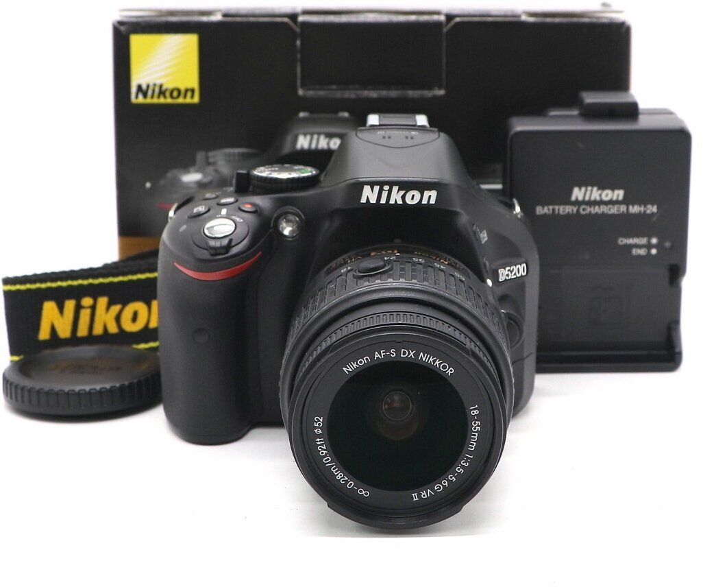 Фотоаппарат Nikon D5200 Kit 18-55 AF-S DX G VR II чёрный