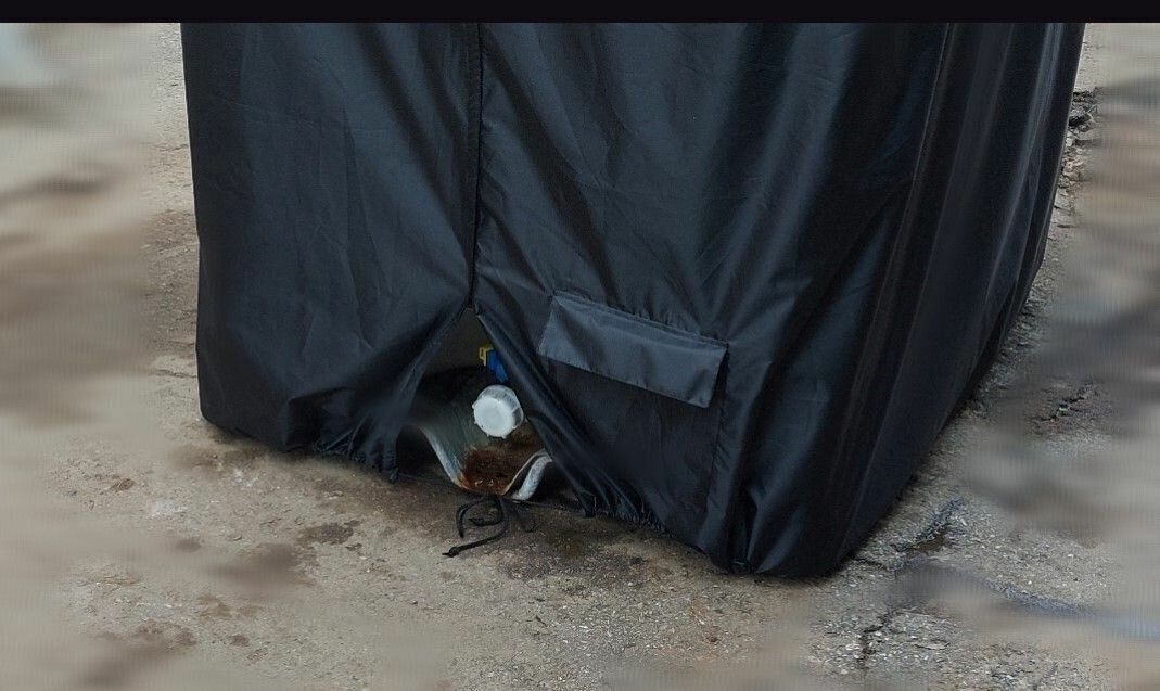 Чехол на Еврокуб (Бак для воды )1000 л с карманом ,120х100х117 см, Черный/ Чехол со шнурком на БАК для воды 1000 л - фотография № 8
