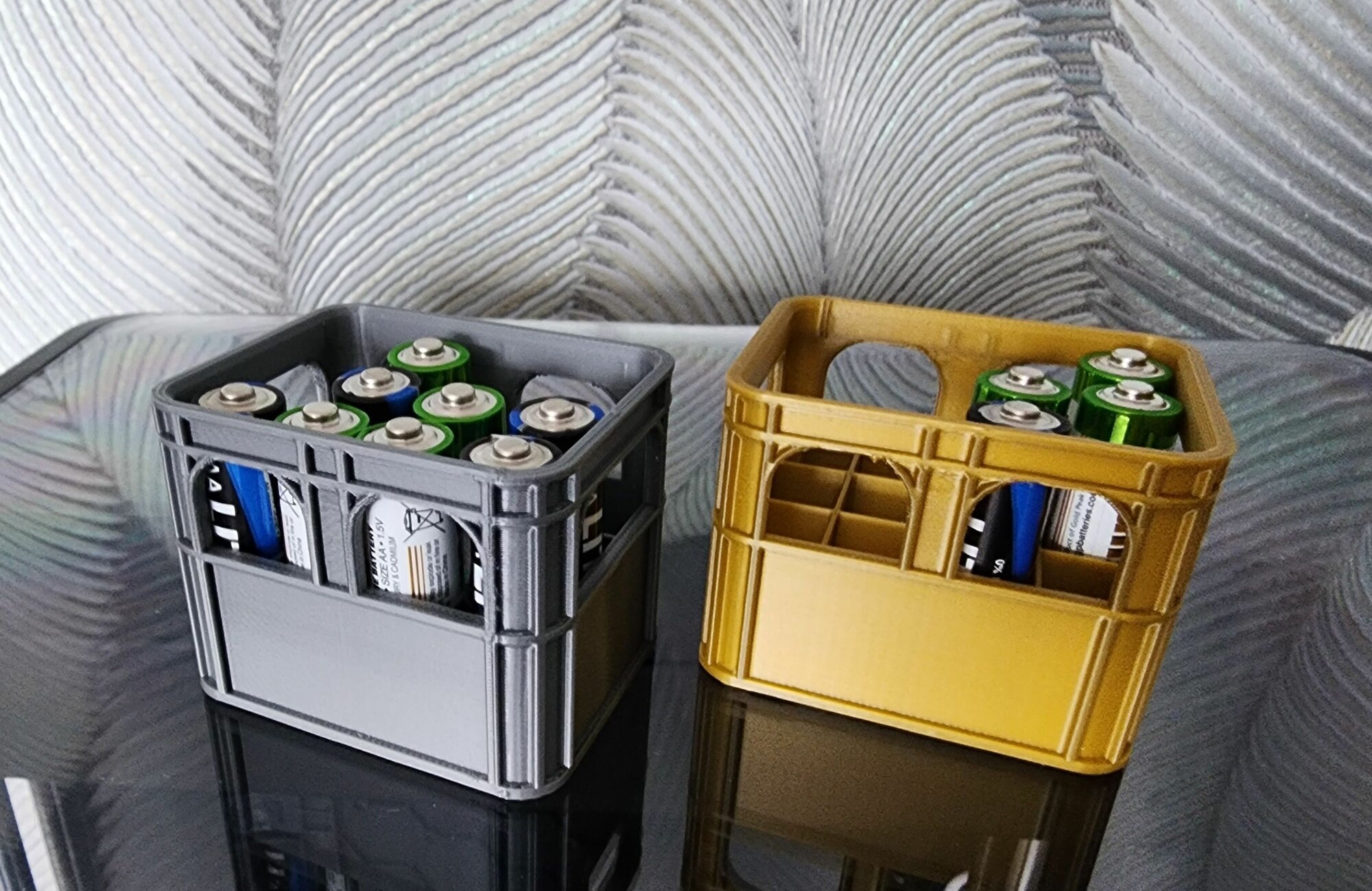Органайзер/контейнер для хранения батареек типа АА, серебристый, 12 секций - фотография № 3