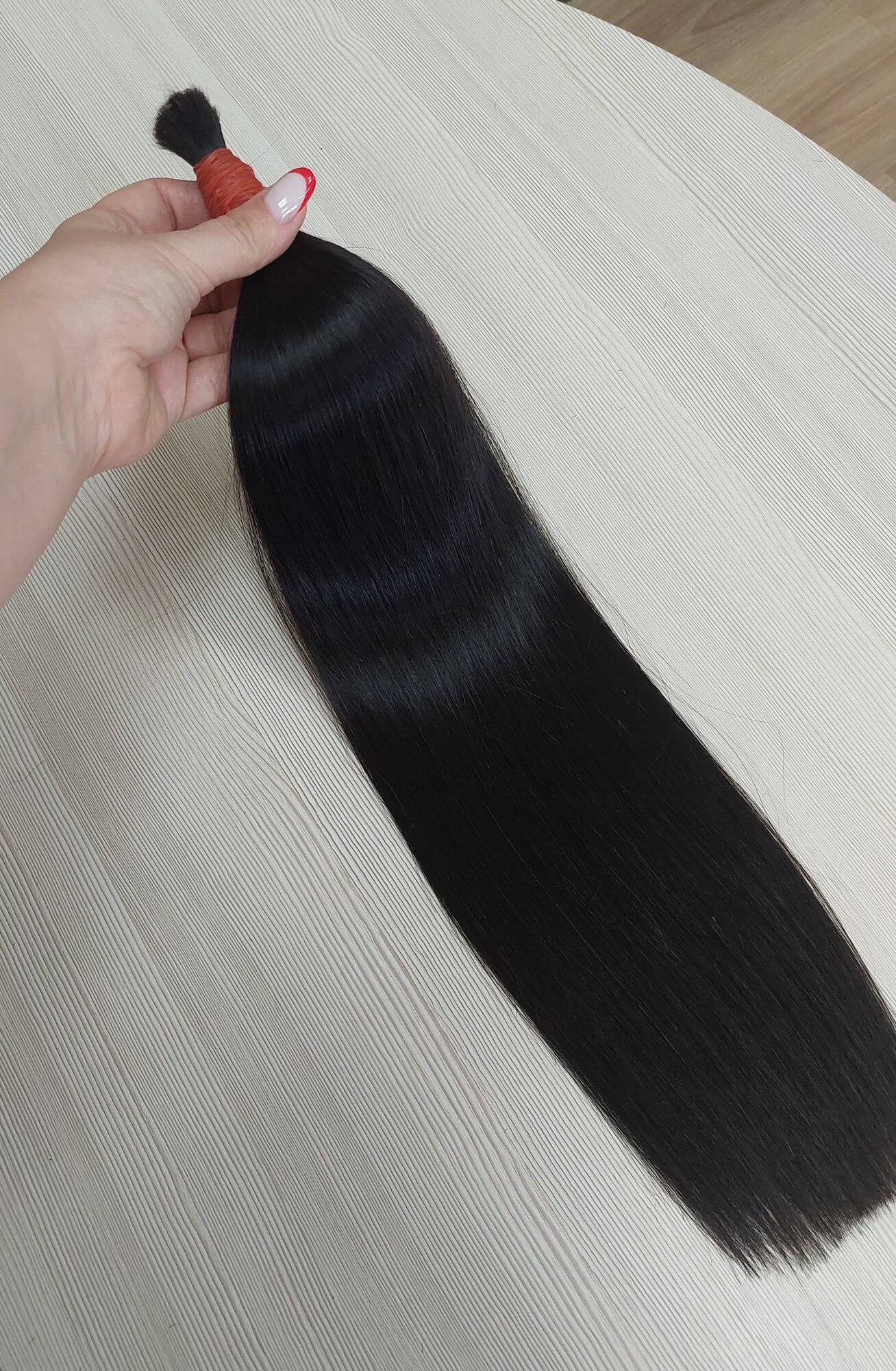 Натуральные волосы для наращивания 50 см 1б чёрные с каштановым отливом
