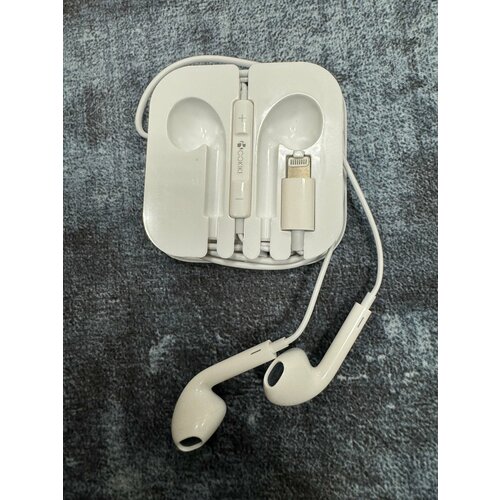 Проводные наушники капельки с микрофоном и переключателем песен Cokike G13 116 Дцб 130см 32 Ом белый разъем Lightning для старых Айфонов MyPads 588₽