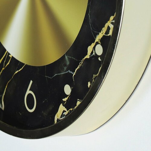 Часы настенные 30 см золотые