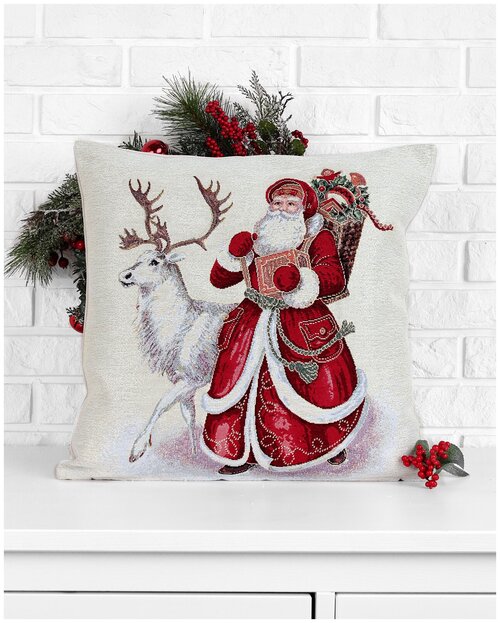 Наволочка декоративная Le Gobelin Дед Мороз и белый олень 45х45 см