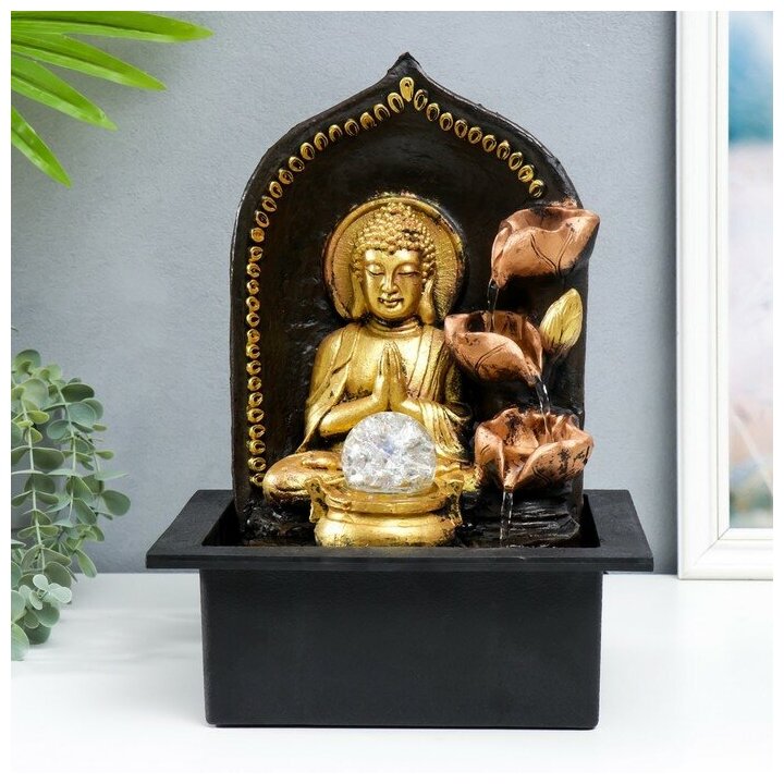 Фонтан настольный "Верховный Будда у фонтана" золото 35х25х20 см
