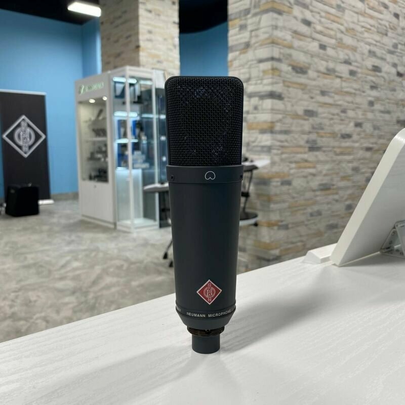 Студийный микрофон Neumann TLM 193