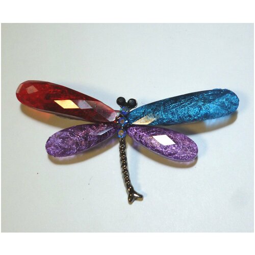 Брошь, стразы, стекло брошка стрекоза фиолетовые крылья красные стразы основа серебряная размер 7 3 см 22