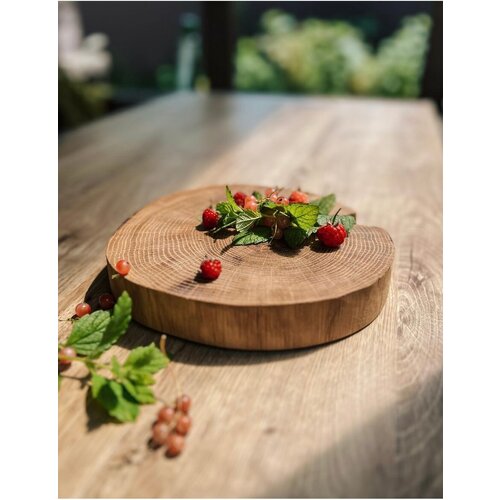 Доска сервировочная дуб кухонная разделочная для подачи сыра и нарезки подарок мужчине женщине 2000₽