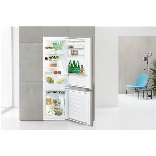 Холодильник с морозильной камерой Whirlpool ART 66011 встроенный