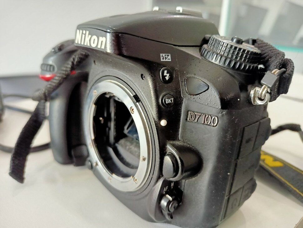 Nikon D7100