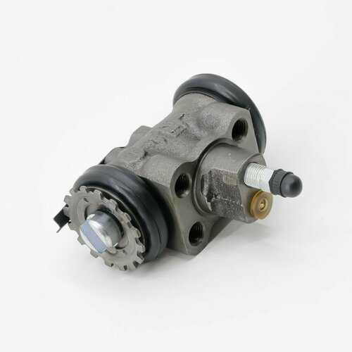 Рабочий тормозной цилиндр задний ISUZU ELF 27*40, диаметр 30, задний, вид 1, c прокачкой правый, TBK